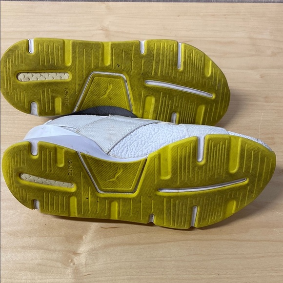 Puma‎ Muse Trailblazer White and Yellow Athletic Sneakers women’s size 8 - Picture 7 of 8